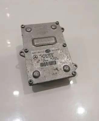 Mercedes-Benz E W211 Headlight ballast module Xenon A0028202426 5DF00827900