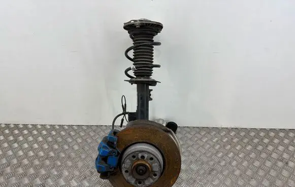 BMW 4 F32 F33 Front wheel hub spindle knuckle 6868661