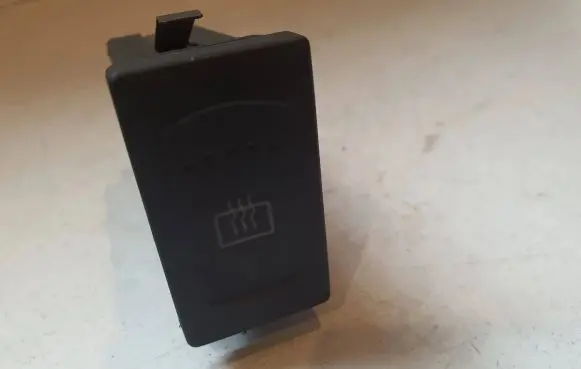 Volkswagen PASSAT B5 Windscreen/window heater switch 3B0959621B