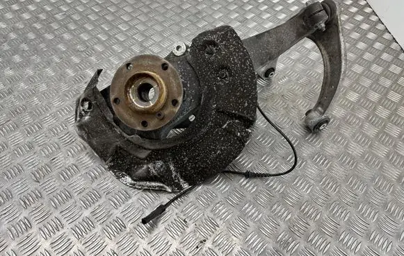 BMW 5 F10 F11 Front wheel hub 