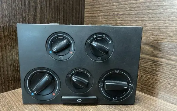 Volkswagen Transporter - Caravelle T4 Climate control unit 7D1819045L 7D1819075D