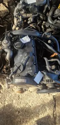 Volkswagen PASSAT B5.5 Engine AVB