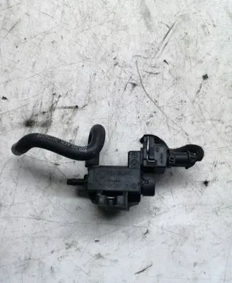 Volvo S80 Valve vacuum 31219977