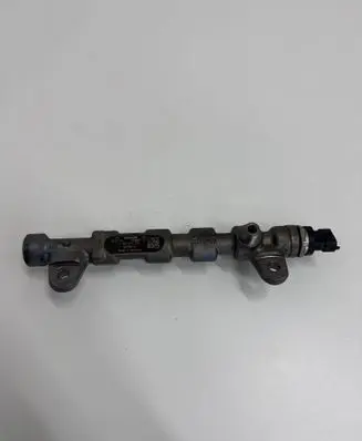 Opel Insignia A Fuel main line pipe 929880L2 55576177 0445214221