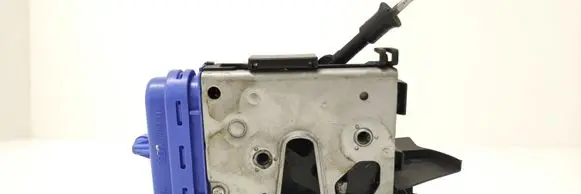 Audi A4 S4 B5 8D Rear door lock 8D0839016 8D0839016A