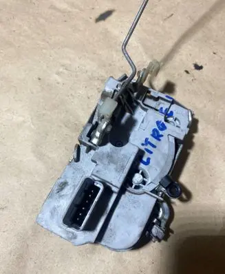 Peugeot Partner Front door lock