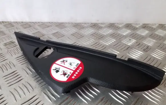 KIA Sorento Dashboard side end trim 847652P110