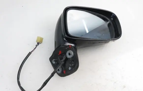 Suzuki Liana Front door electric wing mirror 