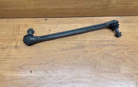 Mercedes-Benz E W212 Front anti-roll bar/stabilizer link A2123201189