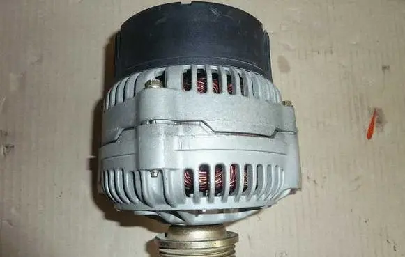 Mercedes-Benz C W202 Generator/alternator 0123335003IKD