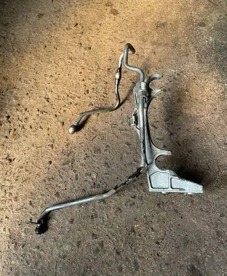 Mercedes-Benz GLK (X204) Air filter cleaner box bracket assembly A6510940127