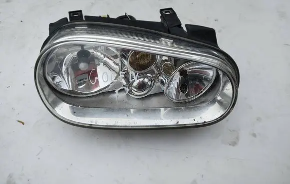 Volkswagen Golf IV Headlight/headlamp