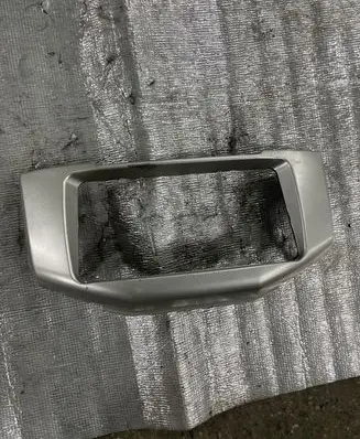 Lexus RX 330 - 350 - 400H Radio/GPS head unit trim 