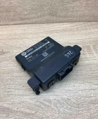 Volkswagen PASSAT B7 Gateway control module 1K0907530C 1K0907951Main