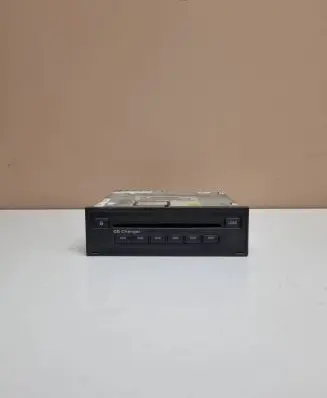 Audi A4 S4 B7 8E 8H CD/DVD changer 4E0035110A 4E0010110L