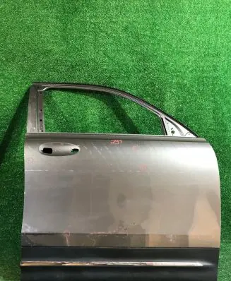 Mercedes-Benz GLB x247 Front door