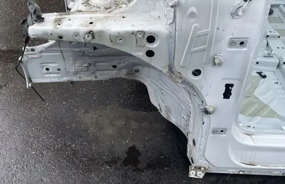 Skoda Enyaq iV Front quarter panel