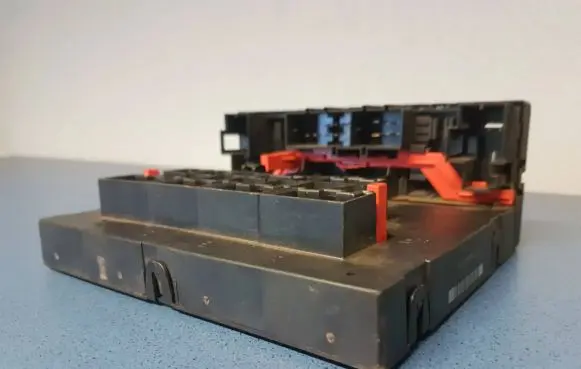 Volkswagen PASSAT B6 Comfort/convenience module 3C0937049J F005V00530 H37S1301