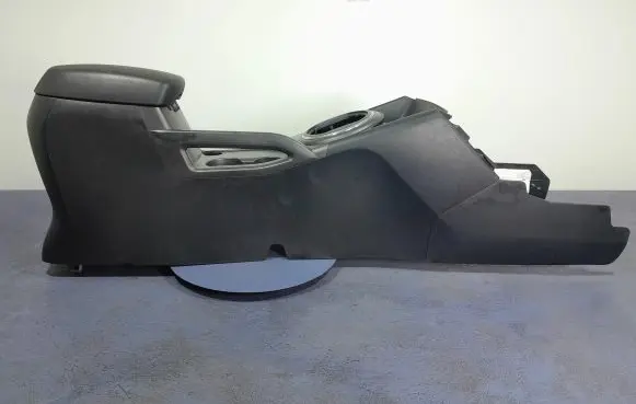 KIA Sportage Center console 84651-3W020