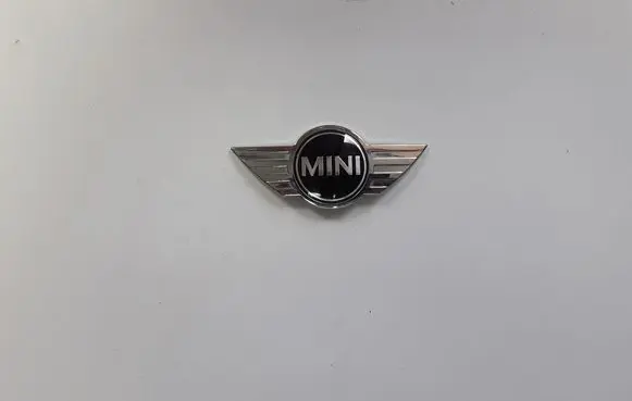 Mini Clubman F54 Manufacturer badge logo/emblem 7351373
