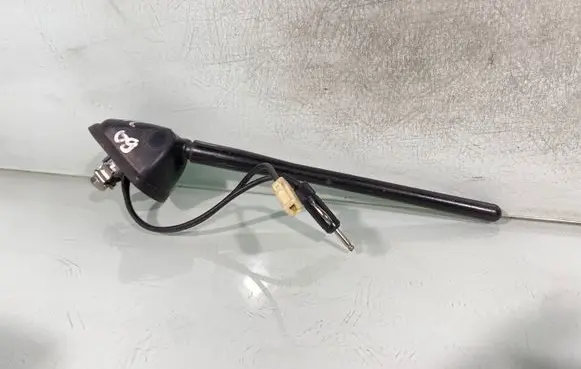 Mitsubishi Outlander Radio antenna 