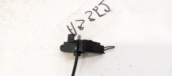 Skoda Fabia Mk1 (6Y) Brake pedal sensor switch 1J0947561