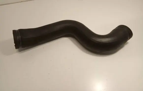 Iveco Daily 6th gen Intercooler hose/pipe 580130358
