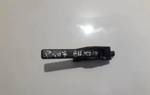 Peugeot 407 Engine bonnet (hood) release handle