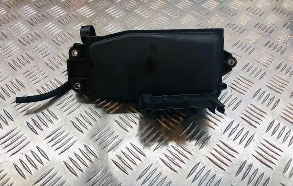 Mercedes-Benz C W204 Vacuum air tank A6516700468