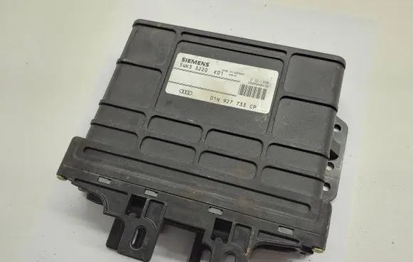 Audi A4 S4 B5 8D Gearbox control unit/module 01N927733CP 9808040436 5WK33220