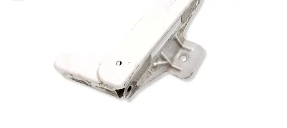 Opel Vivaro Fender mounting bracket 8200523290