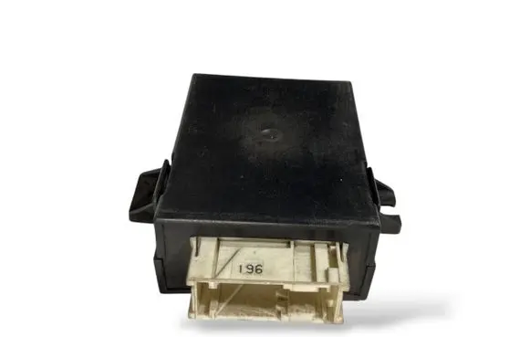 BMW 7 E38 Steering rack control module 8352494 61358352494