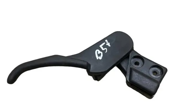 Volkswagen PASSAT B5.5 Engine bonnet (hood) release handle 3B1823533
