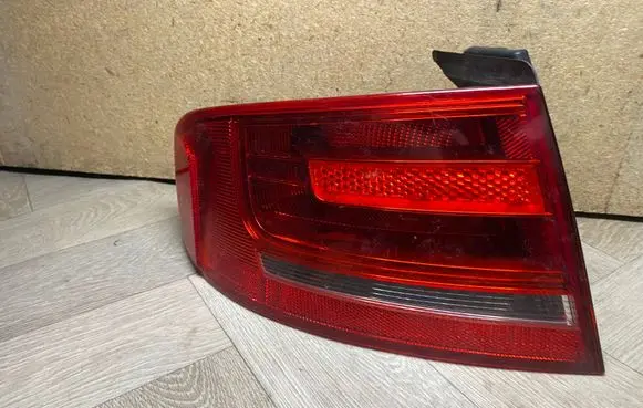 Rear/tail lights