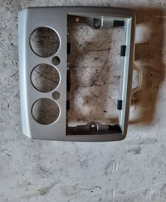 Ford Focus Climate control/heater control trim 4M5118522