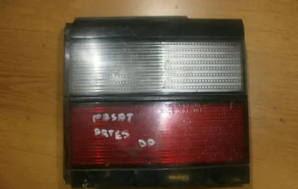 Volkswagen PASSAT B3 Tailgate rear/tail lights 333945108 86047