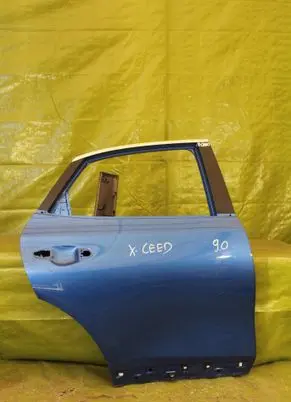 KIA Xceed Front door 000259