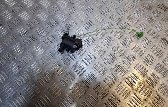 Fuel tank cap lock motor