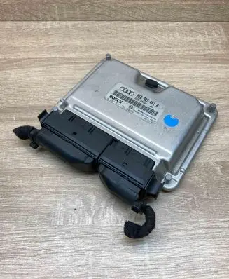 Audi A6 S6 C5 4B Engine control unit/module ECU 8E0907401P 0281011136