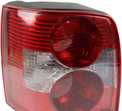 Volkswagen PASSAT B5.5 Rear/tail lights 11A210B
