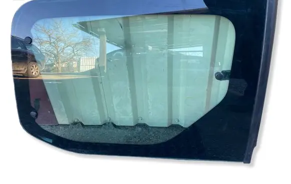 Citroen Berlingo Sliding door window/glass DOT211M75AS2 E000191 43R000016