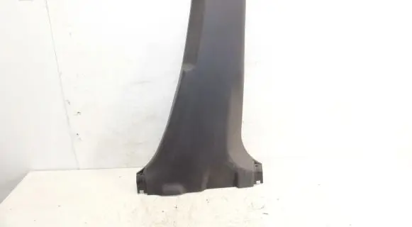 Toyota Auris E180 (B) pillar trim (bottom)