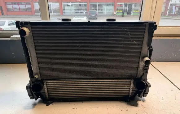 BMW 5 F10 F11 Radiator set 8509176 8509171 X0008001