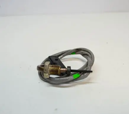 Audi A3 S3 8P Oil temperature sensor 04L906088BL