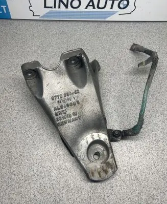 BMW 5 E60 E61 Engine mounting bracket 6770634 6769158