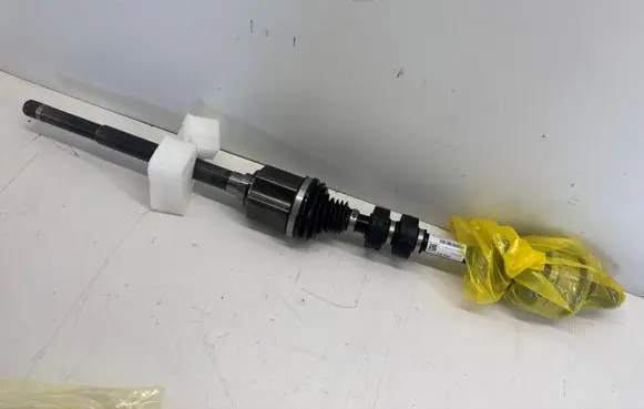 Volvo XC40 Front driveshaft 2508242248