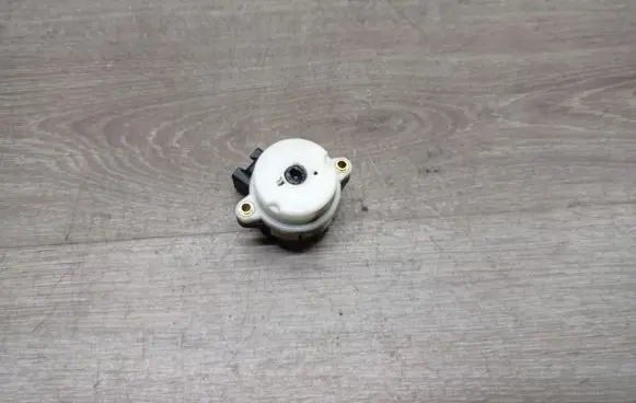 Volvo V70 Ignition lock contact 8645228
