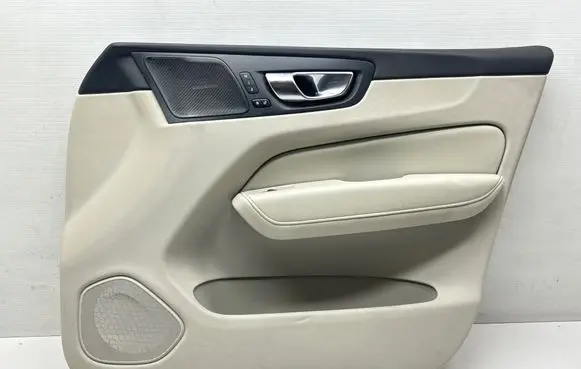 Volvo XC60 Front door card panel trim 32328458 32328456 32328458AA