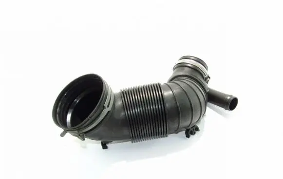 Volkswagen PASSAT CC Turbo air intake inlet pipe/hose 3C0129654
