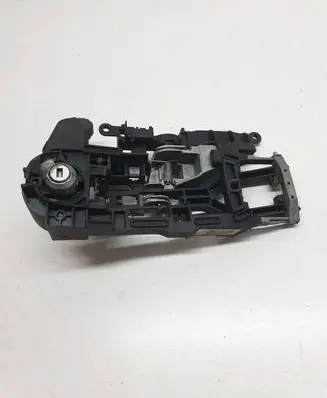 Front door exterior handle/bracket